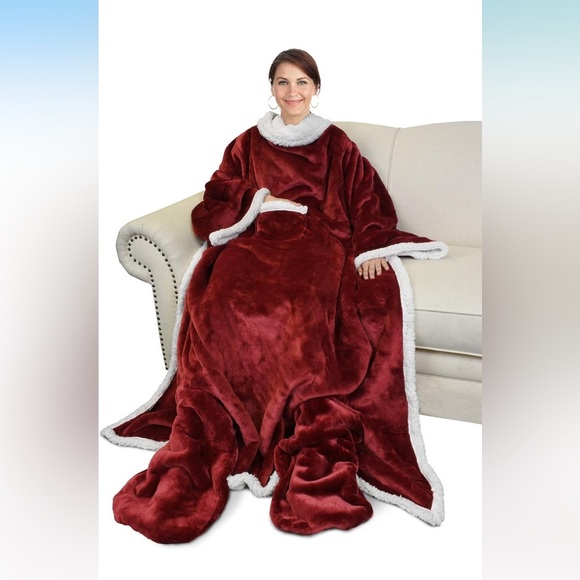 NWT Catalonia Sherpa Wearable Blanket with Sleeves & Foot Pockets for Adults - Picture 1 of 6